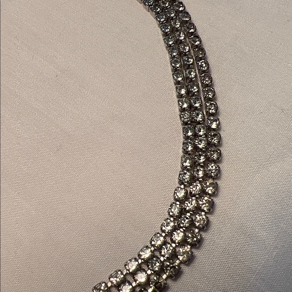 Vintage Rhinestone Necklace - Picture 2 of 8
